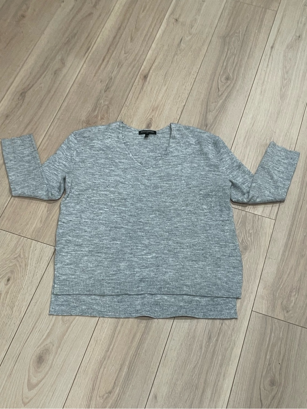 Banana Republic Heather Gray V-Neck Sweater